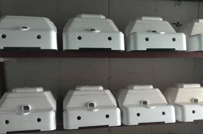 制作塑膠手板的主要材料有哪些?