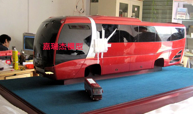 手板模型的制作要經(jīng)過的切割過程!